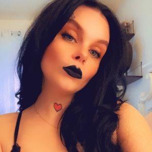 Meet your Posher, Becky